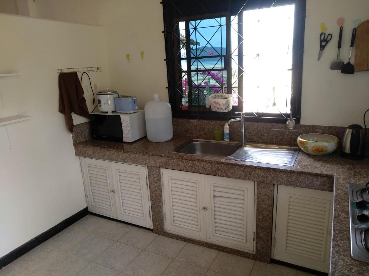 Right On The Beach House Villa Taling Ngam Beach Exterior foto
