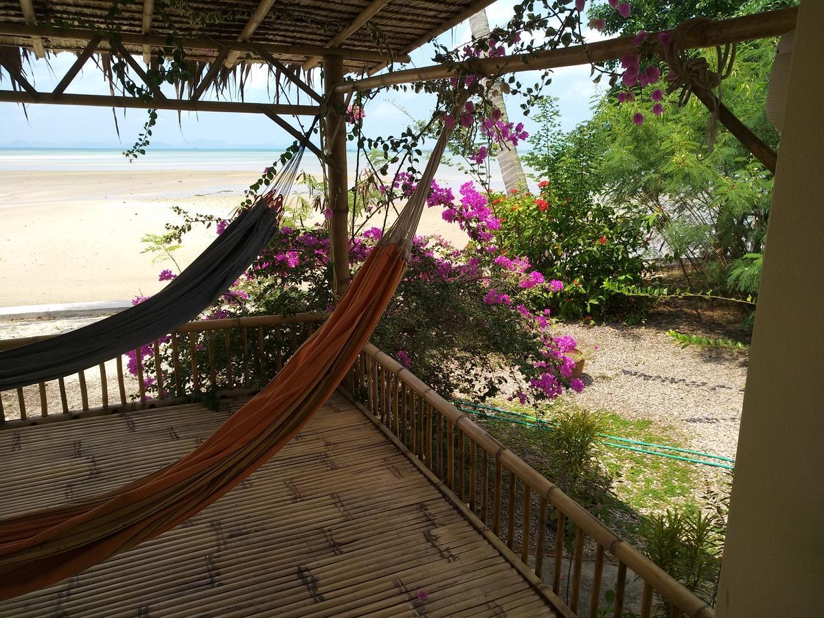 Right On The Beach House Villa Taling Ngam Beach Exterior foto